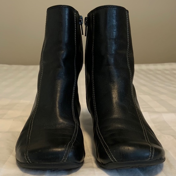 Kenneth Cole Reaction Double Very Black Leather Boots Sz 6.5M - Picture 9 of 10